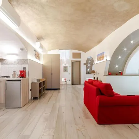 Open Space Letto Queensize Con Vista Doccia Cava De' Tirreni