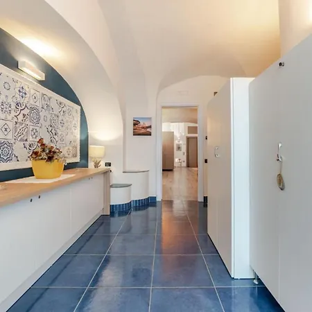 Open Space Letto Queensize Con Vista Doccia Apartment Cava De' Tirreni