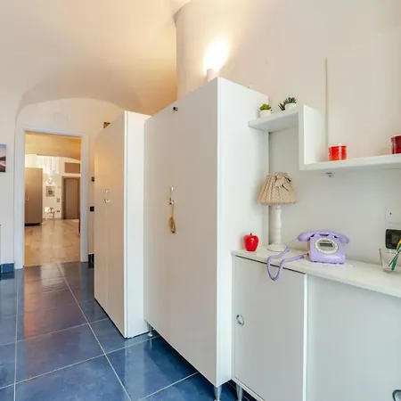 Apartment Open Space Letto Queensize Con Vista Doccia Cava De' Tirreni